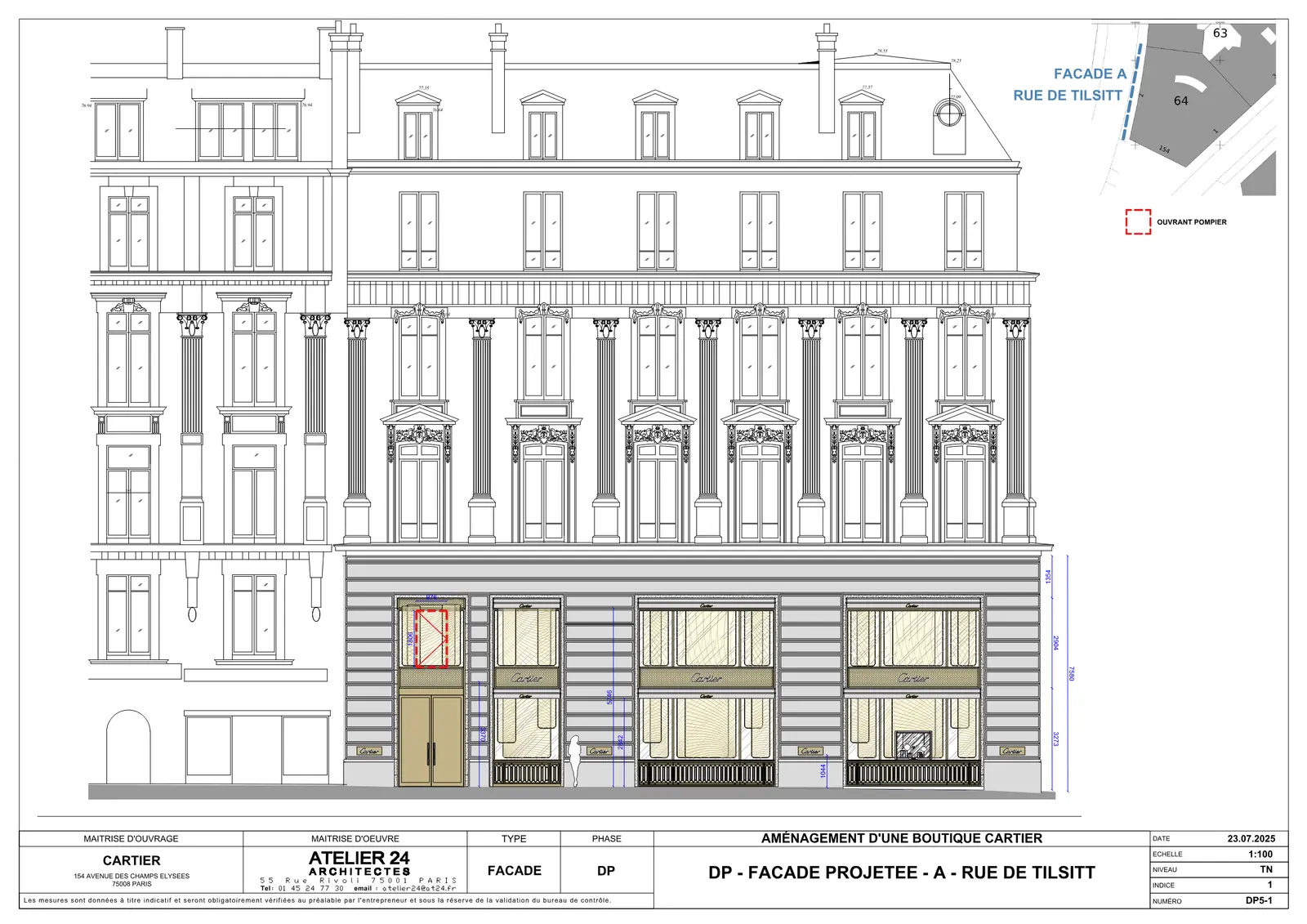 Façade rue de Tilsitt — bâtiment haussmannien conservé, avec redessin complet du rez-de-chaussée en devanture Cartier. La restructuration intérieure s'inscrit derrière une enveloppe patrimoniale intégralement préservée.
